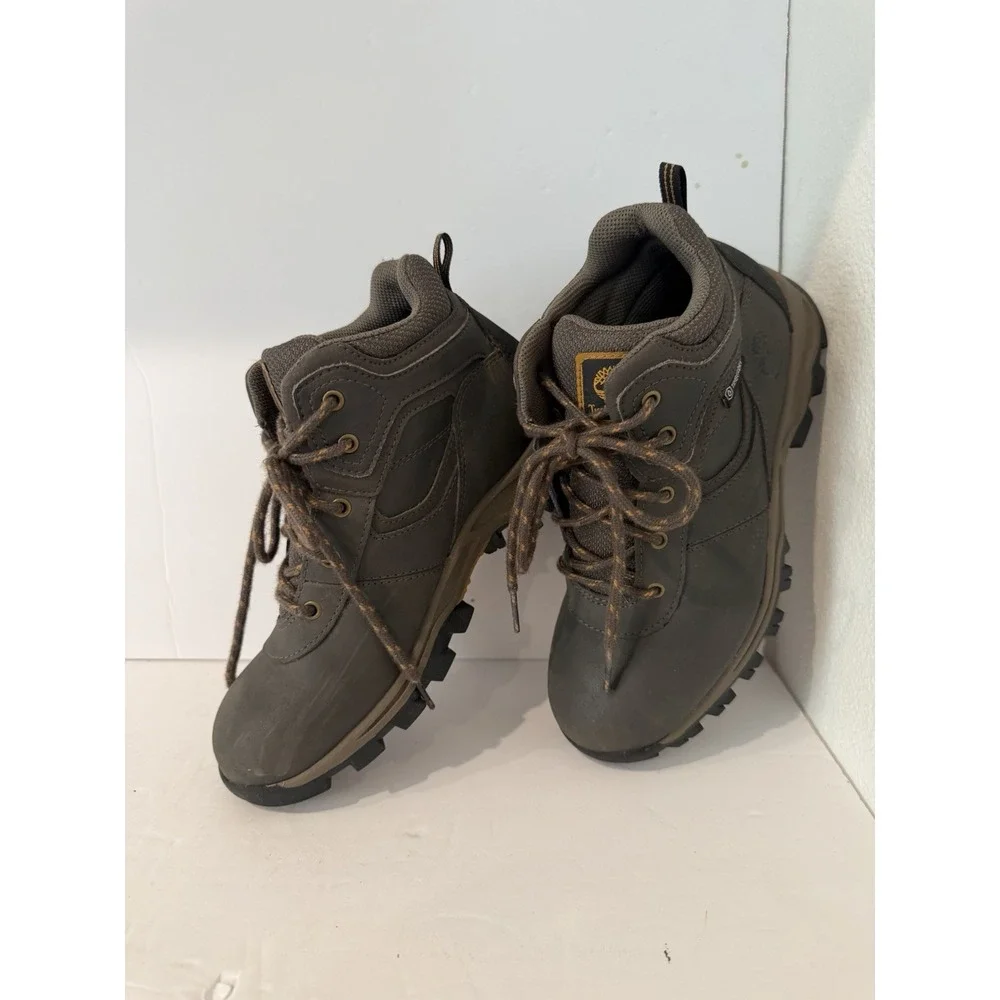 TIMBERLAND Maddsen Mid Hiker Brown Boot Youth 3 Shoes Hiking Fall School Casual